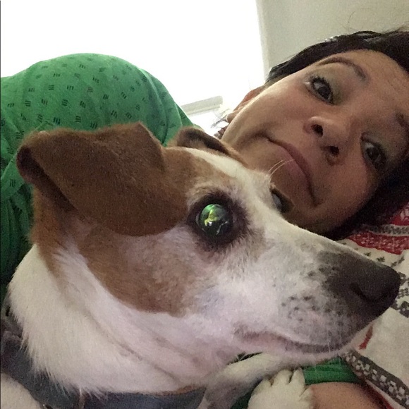 Meet your Posh Ambassador, Shelli 🙋🏽‍♀️ - Picture 2 of 3